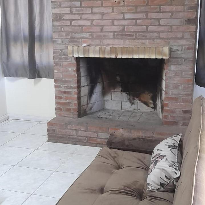Casa Ampla Com Lareira E Churrasqueira Canela Luaran gambar