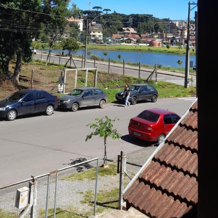 Casa Ampla Com Lareira E Churrasqueira Canela Luaran gambar
